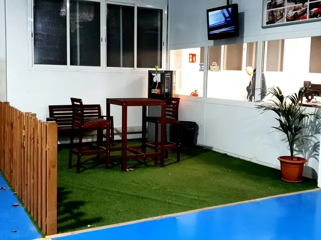 Zona de recepción y espera para clientes